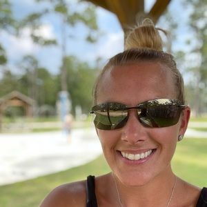 Meet your Posher, Keri